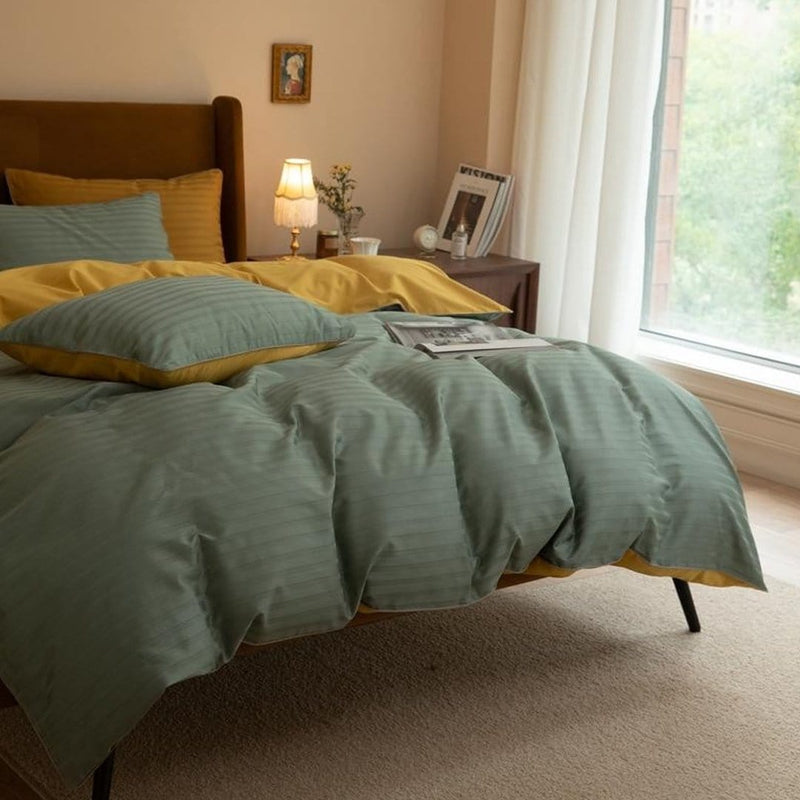 Strongsville Reversible Duvet Cover Set