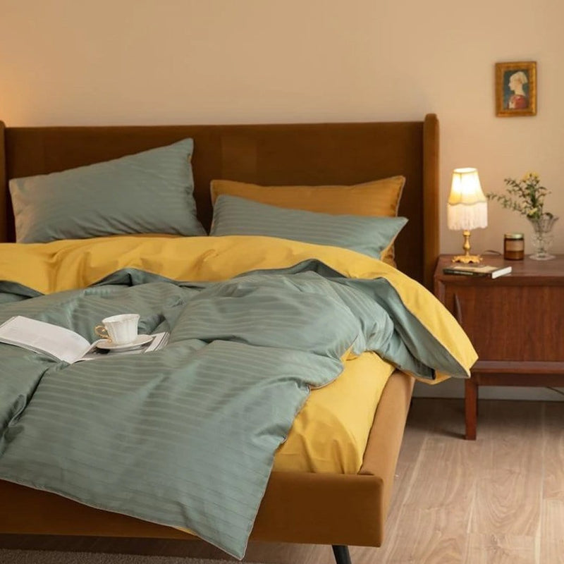 Strongsville Reversible Duvet Cover Set