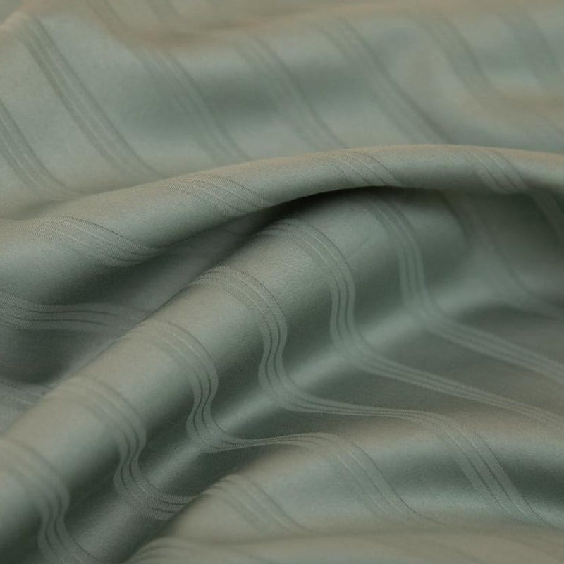 Strongsville Reversible Duvet Cover Set