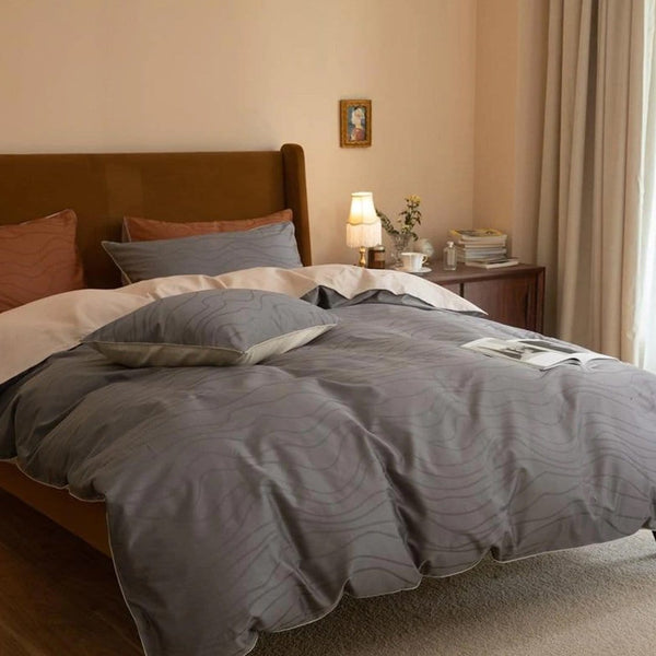 Strongsville Reversible Duvet Cover Set