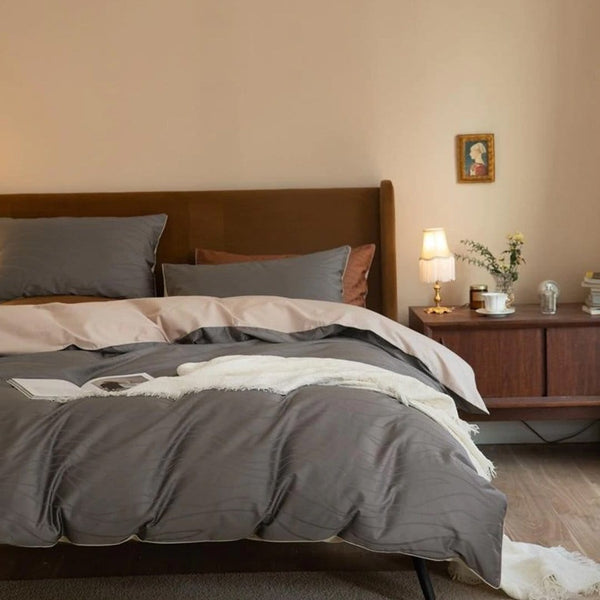 Strongsville Reversible Duvet Cover Set