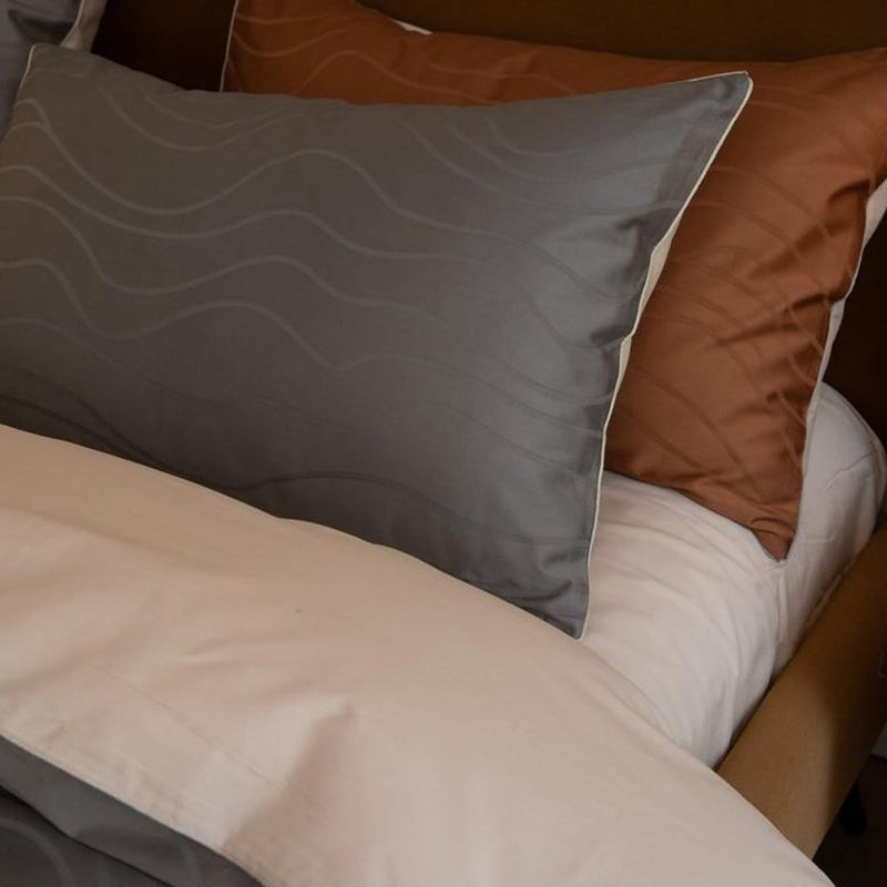 Strongsville Reversible Duvet Cover Set
