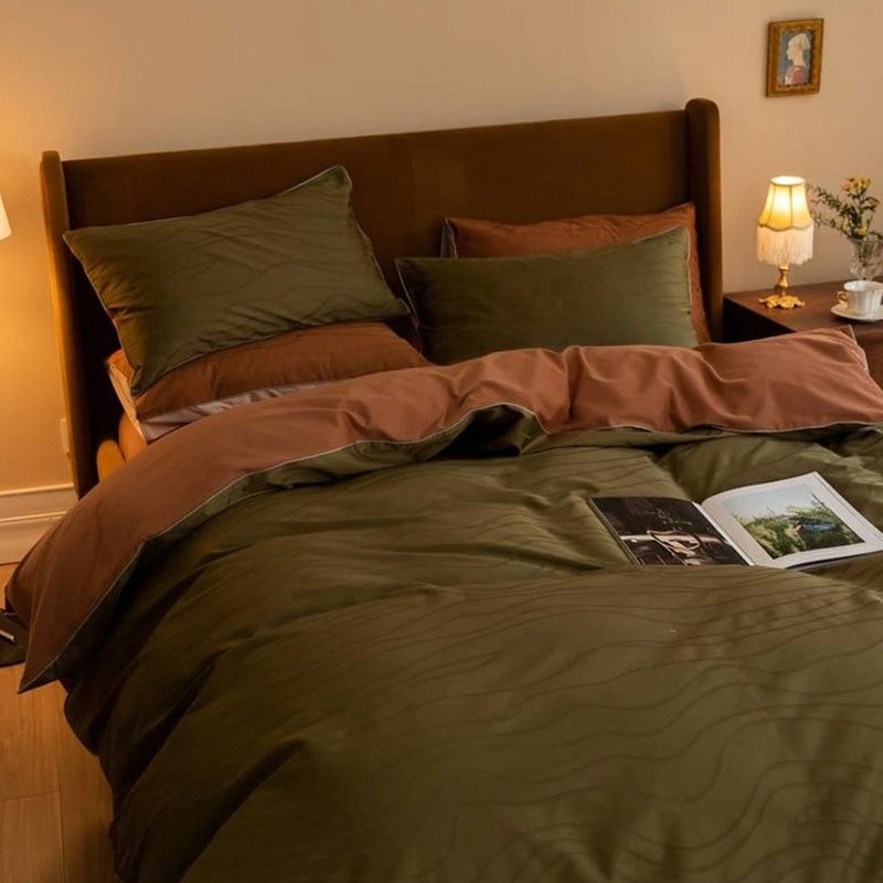 Strongsville Reversible Duvet Cover Set
