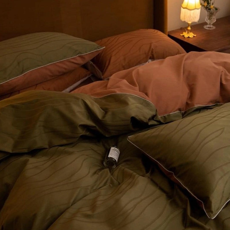Strongsville Reversible Duvet Cover Set