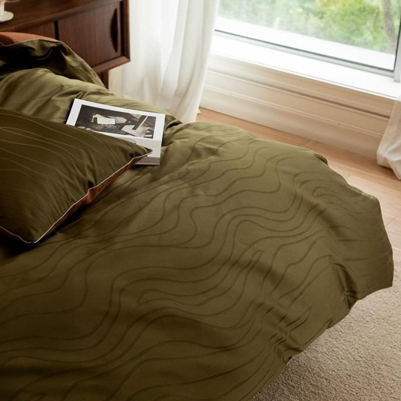Strongsville Reversible Duvet Cover Set