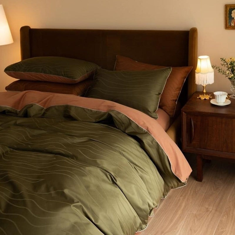 Strongsville Reversible Duvet Cover Set