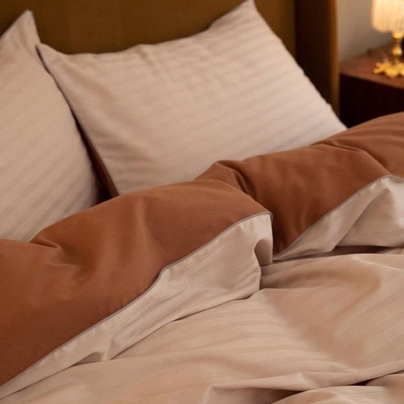 Strongsville Reversible Duvet Cover Set